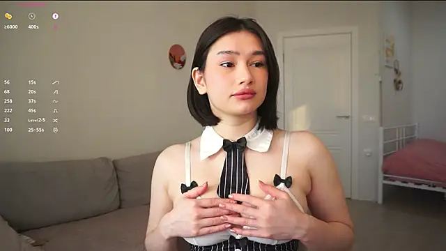 SoftLuna online show from January 15, 2026, 5:01 am