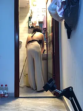 Yes-Baby-A online show from November 21, 2025, 2:27 pm