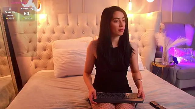 VelissaBowen online show from December 4, 2025, 9:29 am