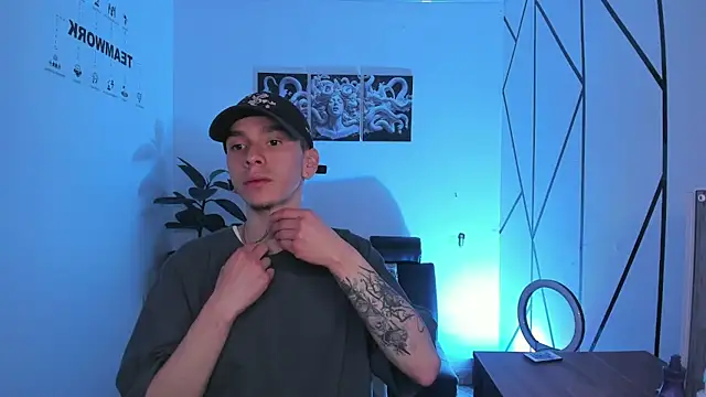 James Adams 01 online show from November 25, 2025, 3:23 pm