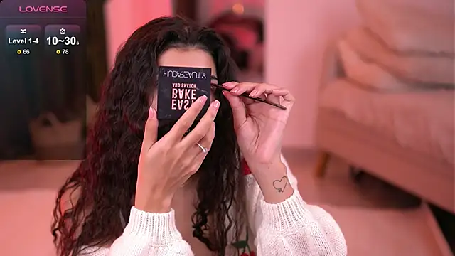 Snapshot of LuvCaprice chatting on November 26, 2025, 5:30 am LuvCaprice online show from November 26, 2025, 5:30 am