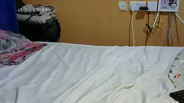 Beauty-Corah online show from November 28, 2025, 5:48 pm