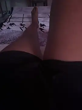 raveena hot online show from November 22, 2025, 7:40 am