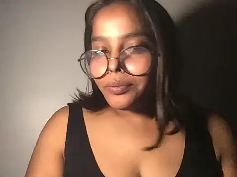 raveena hot online show from December 20, 2025, 8:54 am