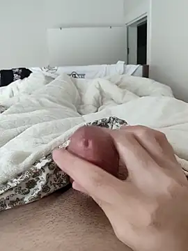 berkkderlerr online show from April 19, 2026, 8:35 am