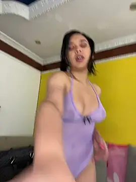 Esmerald 1111 online show from February 27, 2026, 12:49 pm