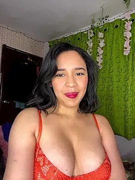 Esmerald 1111 online show from March 6, 2026, 12:45 pm