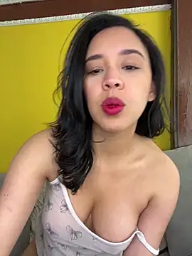 Esmerald 1111 online show from March 20, 2026, 2:11 pm