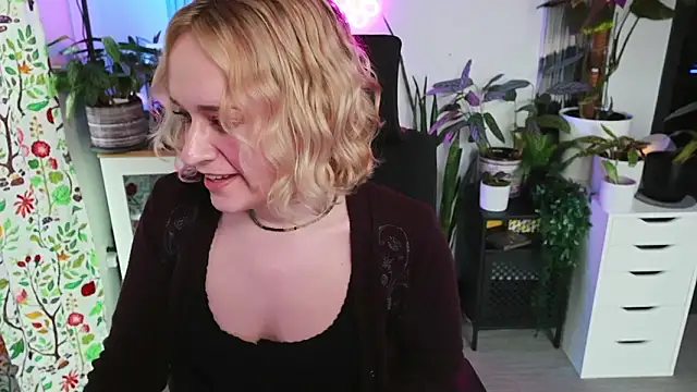 xzoeyryanx online show from February 2, 2026, 6:50 pm