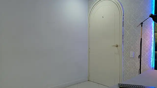 Soffiegrey online show from December 5, 2025, 7:54 pm