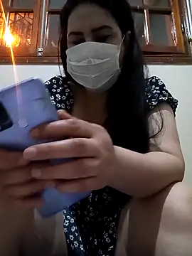 fati35flou online show from April 14, 2026, 10:38 pm