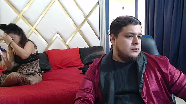 danna thiago1 online show from November 20, 2025, 1:11 pm