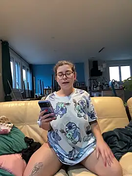 Snapshot of missseduction24 chatting on February 4, 2026, 7:25 am missseduction24 online show from February 4, 2026, 7:25 am