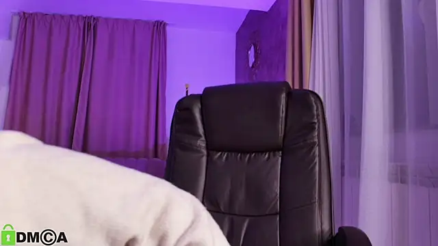 Snapshot of AnnaHarperX chatting on January 8, 2026, 5:48 pm AnnaHarperX online show from January 8, 2026, 5:48 pm