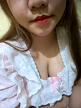 Sunset-yll online show from December 15, 2025, 2:10 pm