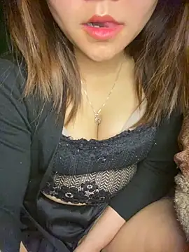 Sunset-yll online show from February 4, 2026, 9:53 pm