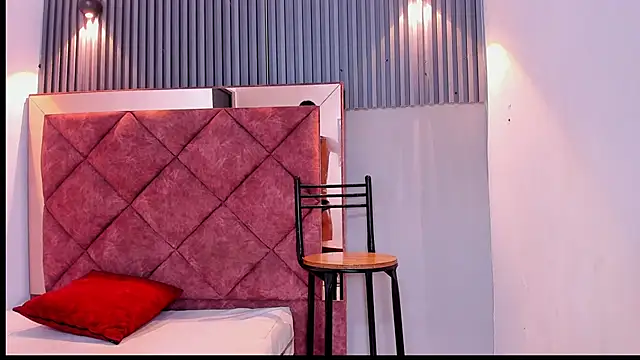 isaiah parker online show from November 20, 2025, 3:39 am