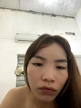 Thuy nia online show from November 18, 2025, 9:25 am