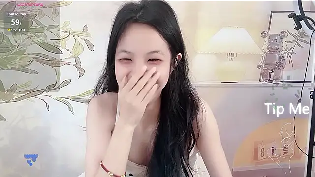 Snapshot of bunny-- chatting on January 10, 2026, 4:47 am bunny-- online show from January 10, 2026, 4:47 am