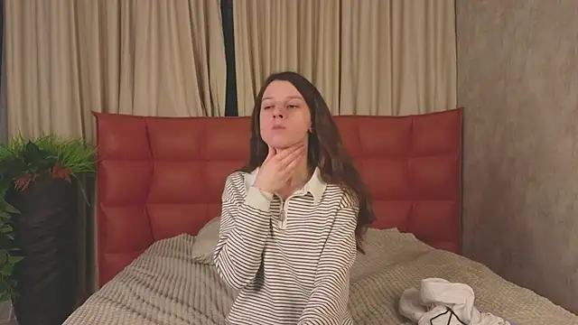 VelvetNyxen online show from January 9, 2026, 3:26 pm