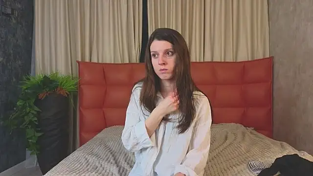 VelvetNyxen online show from January 13, 2026, 3:06 pm