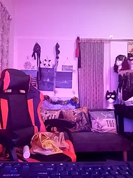 Snapshot of LaReineCleo chatting on January 6, 2026, 8:07 am LaReineCleo online show from January 6, 2026, 8:07 am