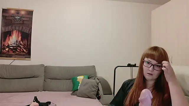 Foxy-lady online show from October 20, 2025, 5:24 pm