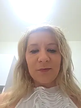 KaylinJan online show from March 20, 2026, 5:12 am