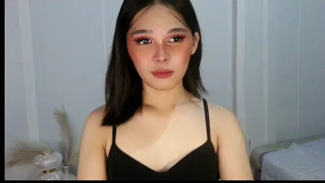 Snapshot of sluttyLeila chatting on May 16, 2026, 12:59 pm sluttyLeila online show from May 16, 2026, 12:59 pm