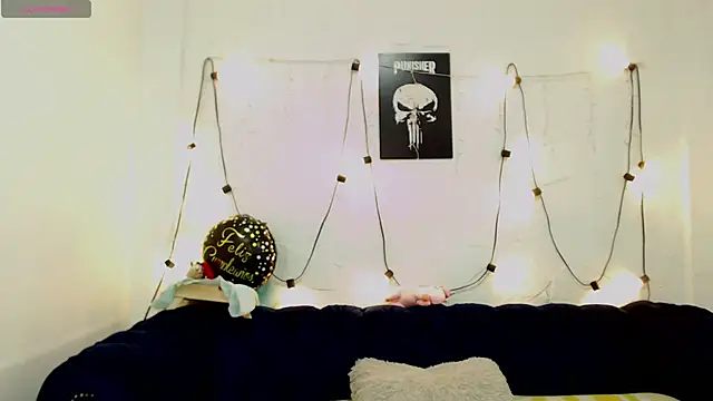 NoahJhonson69 online show from February 18, 2026, 11:39 am