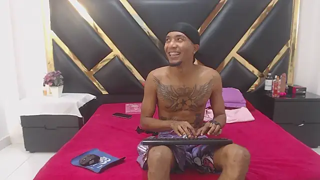 Caroyandy3 online show from November 26, 2025, 11:44 am