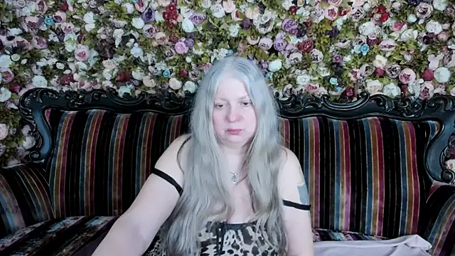 Snapshot of mariabelladonna chatting on April 30, 2026, 10:21 am mariabelladonna online show from April 30, 2026, 10:21 am