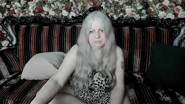 Snapshot of mariabelladonna chatting on June 6, 2026, 11:48 am mariabelladonna online show from June 6, 2026, 11:48 am