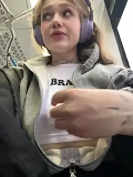 Snapshot of RussianWoman chatting on December 20, 2025, 9:49 am RussianWoman online show from December 20, 2025, 9:49 am