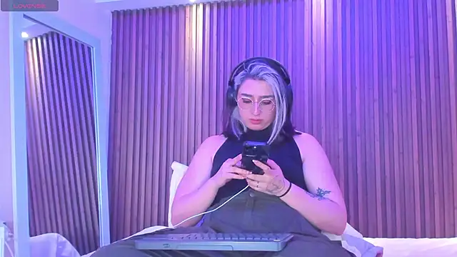 GabyRose9 online show from June 5, 2026, 8:25 pm