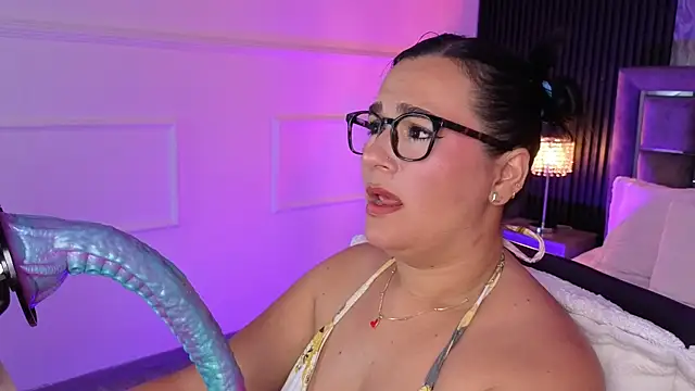 Snapshot of Sienarosewood chatting on July 24, 2026, 3:59 am Sienarosewood online show from July 24, 2026, 3:59 am