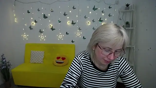 LaurenWishy online show from February 21, 2026, 12:55 am