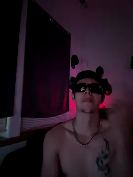 Rjlopezz online show from December 3, 2025, 3:14 am