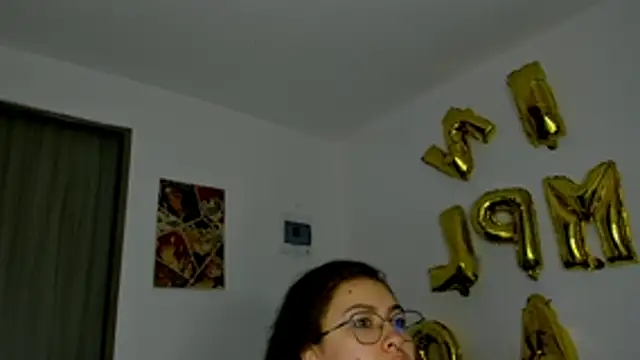 MarieTaylor  online show from April 19, 2026, 6:54 pm