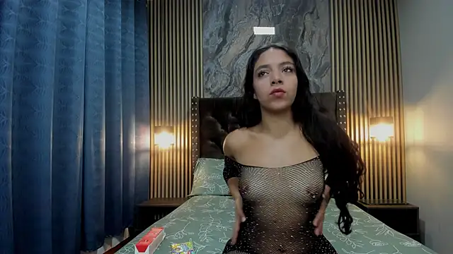 kaia flame online show from December 5, 2025, 12:25 pm