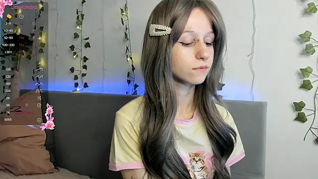 Annyme0w online show from December 4, 2025, 2:48 pm