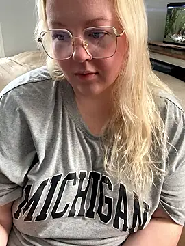 Kennaknox online show from January 11, 2026, 4:34 pm