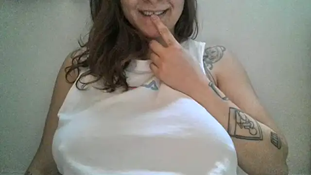Snapshot of xxxluana chatting on April 9, 2026, 6:13 pm xxxluana online show from April 9, 2026, 6:13 pm
