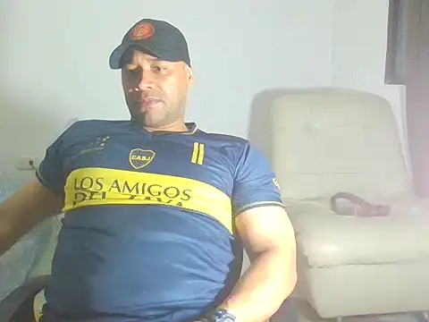 musclehetero online show from December 2, 2025, 11:23 pm