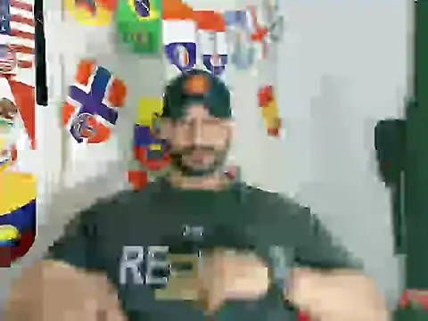 Snapshot of musclehetero chatting on June 25, 2026, 9:47 am musclehetero online show from June 25, 2026, 9:47 am