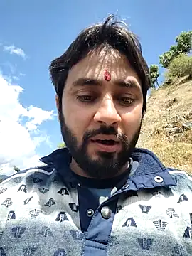 Cute Lucky online show from April 9, 2026, 5:51 am