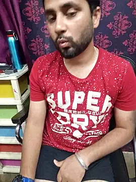 Cute Lucky online show from April 21, 2026, 10:10 am