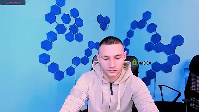 fred strong online show from December 5, 2025, 10:57 am