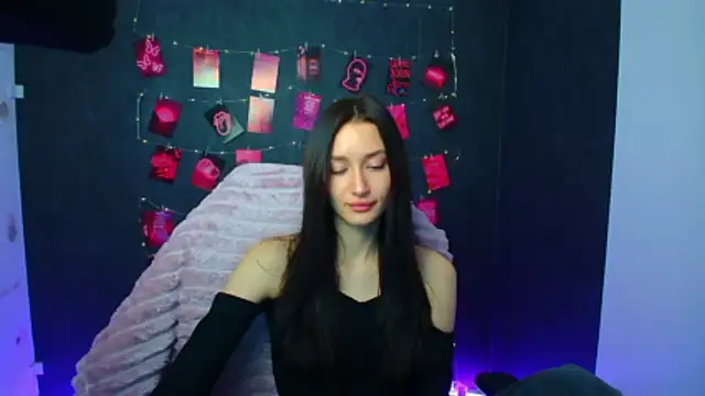 Stella XO online show from April 8, 2026, 5:18 am