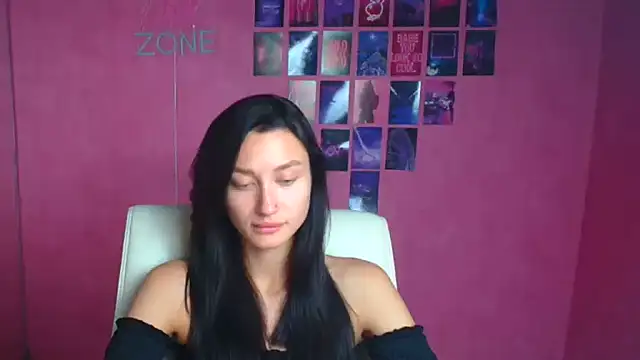 Snapshot of Stella_XO chatting on August 3, 2026, 9:59 am Stella XO online show from August 3, 2026, 9:59 am